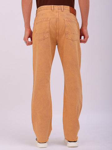 Shop Men's Solid Relaxed Straight Fit Jeans Online.