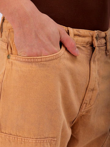 Shop Men's Solid Relaxed Straight Fit Jeans Online.