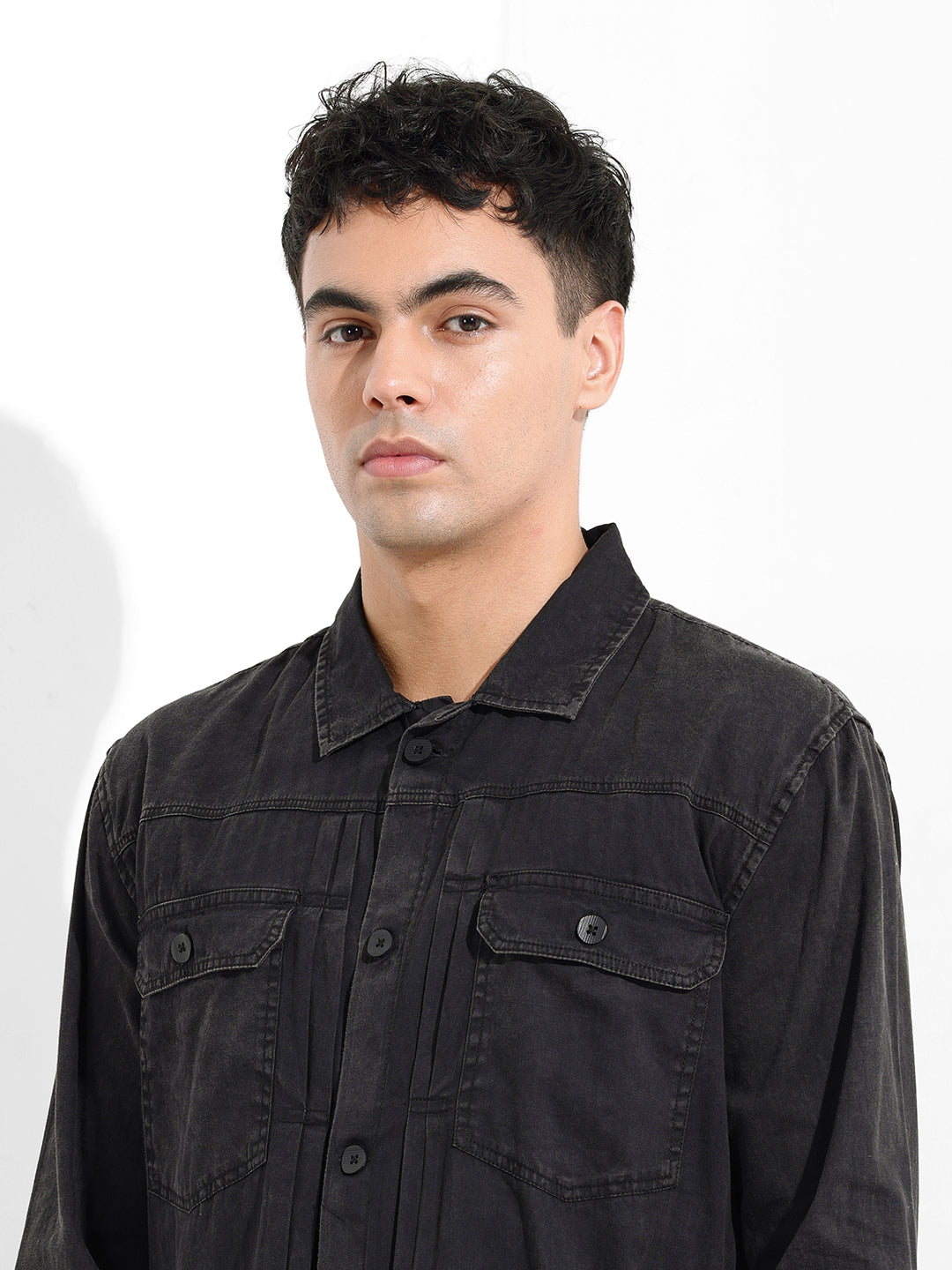 Men's Black Regular Fit Solid Vintage Shirt