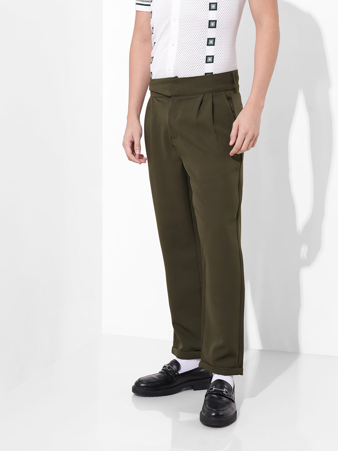 Men's Dark Olive Regular Fit Solid Casual Trousers