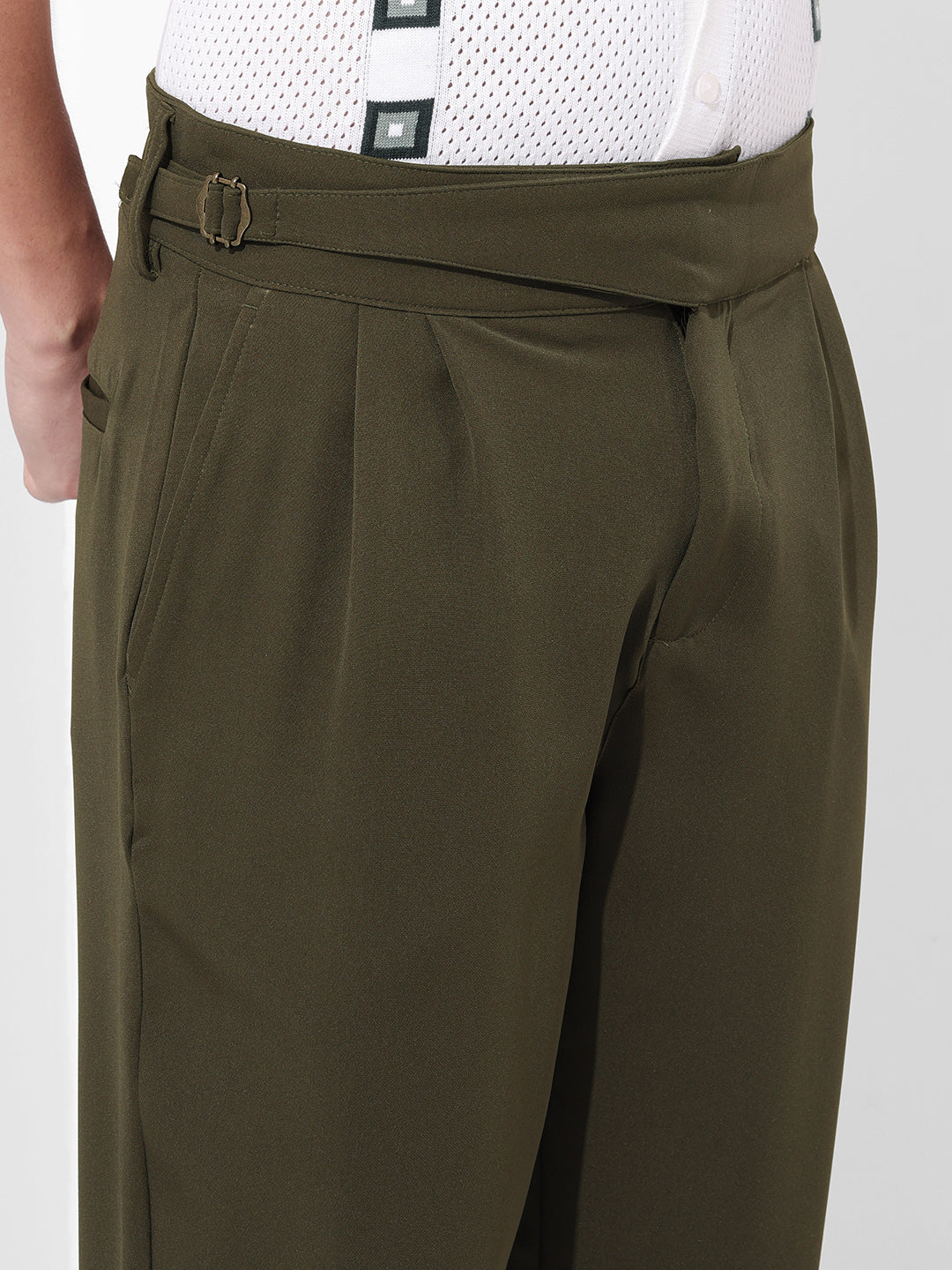 Men's Dark Olive Regular Fit Solid Casual Trousers