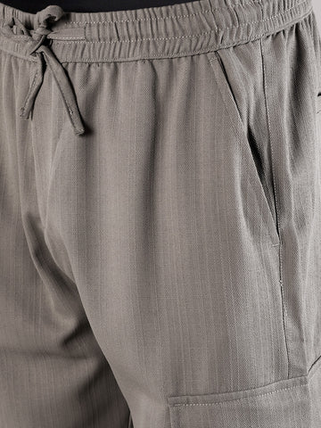 Men's Grey Straight Fit Solid Casual Cargo