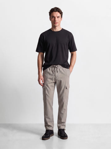 Men's Grey Straight Fit Solid Casual Cargo