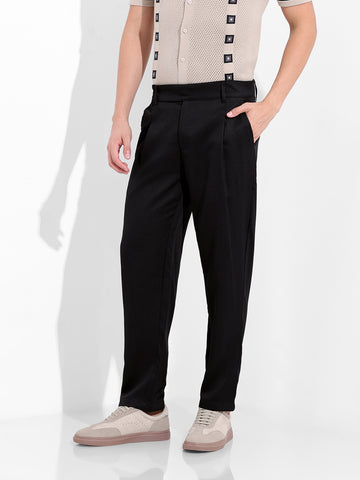 Men's Black Regular Fit Solid Casual Trousers