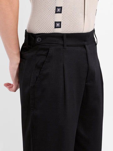 Men's Black Regular Fit Solid Casual Trousers