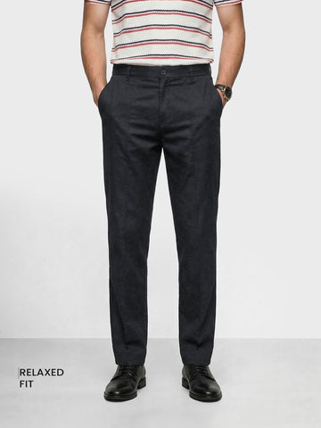 Men's Black Relaxed Fit Solid Casual Trousers