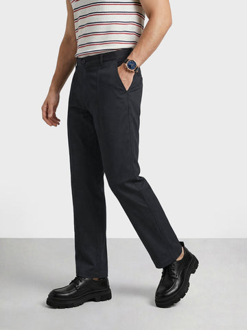 Men's Black Relaxed Fit Solid Casual Trousers