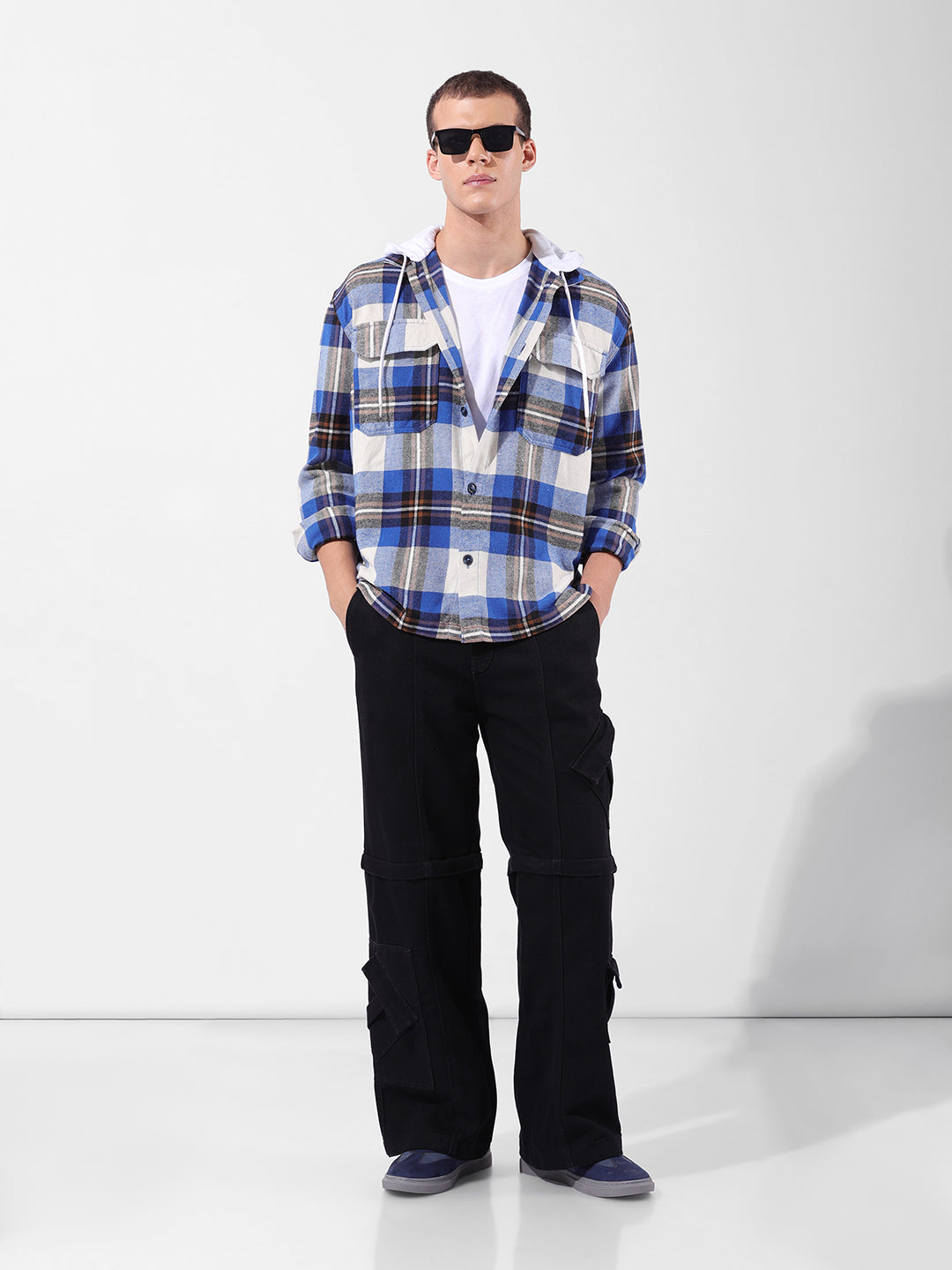 Men's Blue Relaxed Fit Checked Casual Shirt