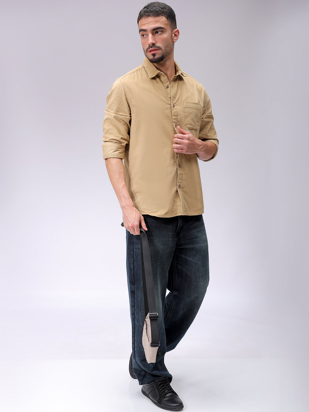 Men's Beige Regular Fit Solid Casual Shirt