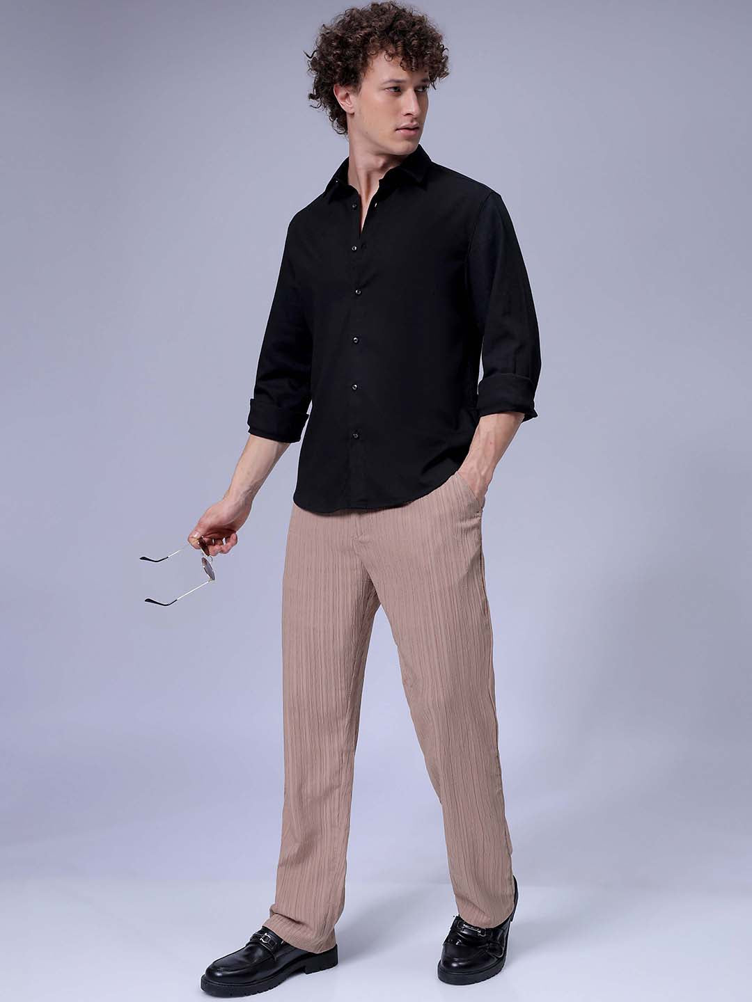 Men's Black Slim Fit Solid Textured Shirt