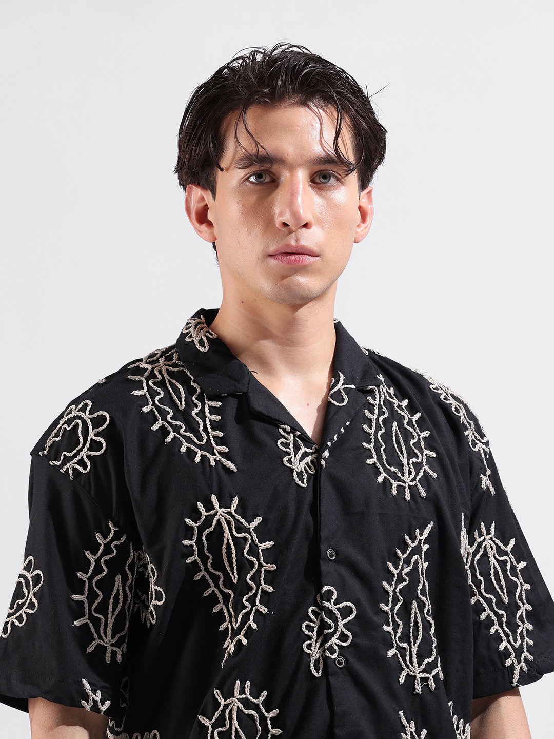 Men's Black Relaxed Fit Textured Resort Wear Shirt