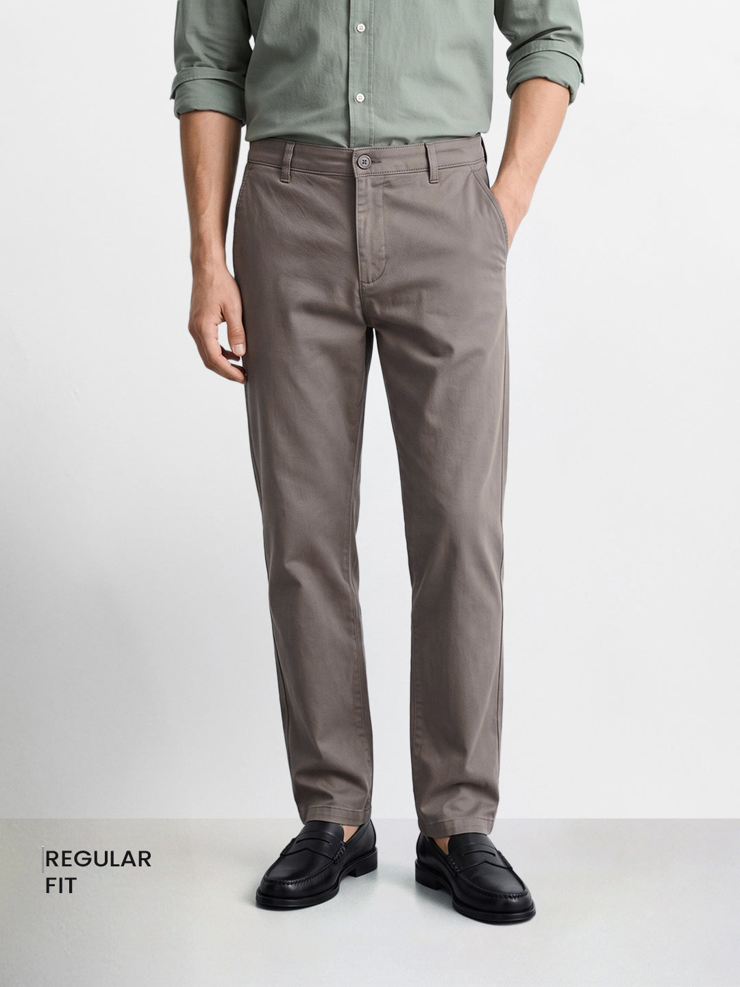 Men's Platinum Grey Regular Fit Solid Casual Chinos