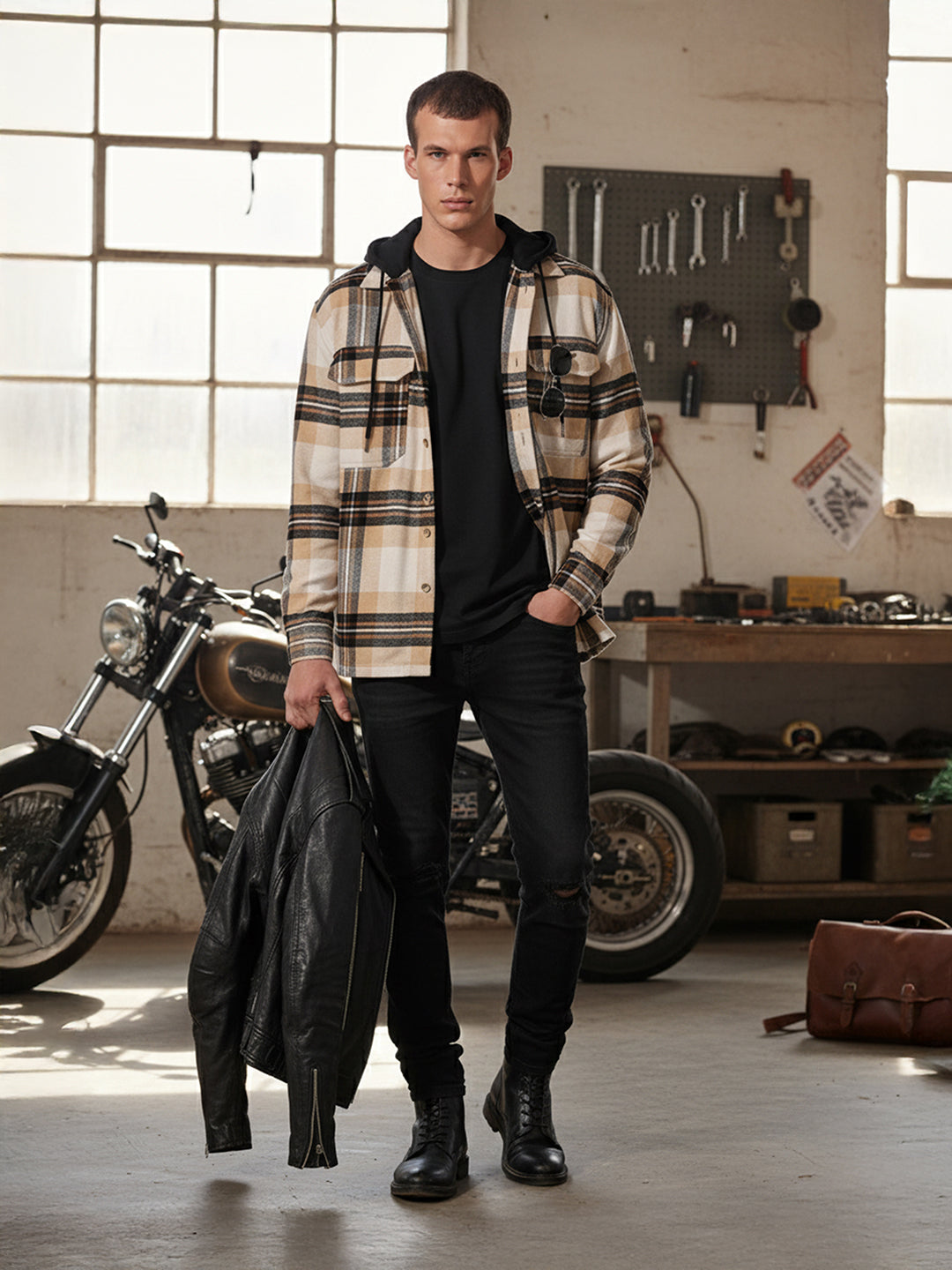 Men's Khaki Relaxed Fit Checked Casual Shirt