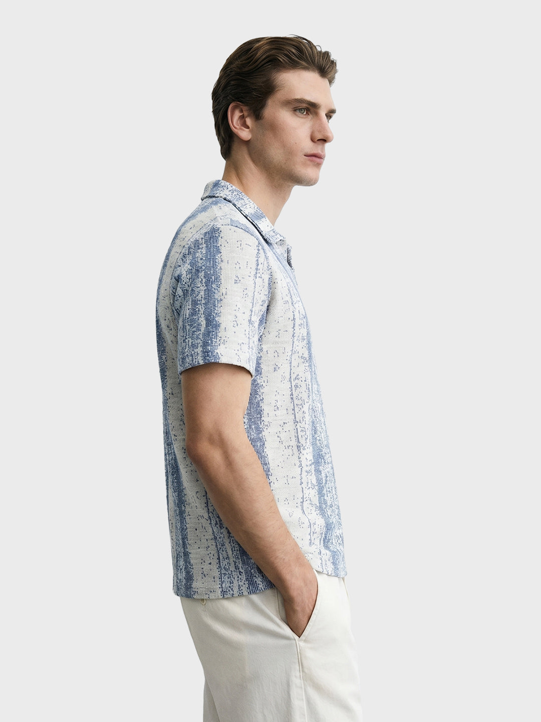 Men's Blue Relaxed Fit Striped Casual T-Shirt