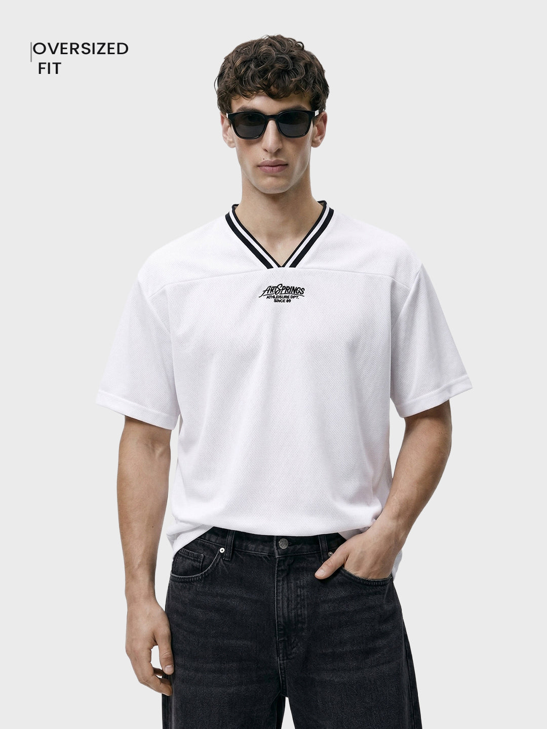 Men's White Relaxed Fit Embroidered Casual T-Shirt