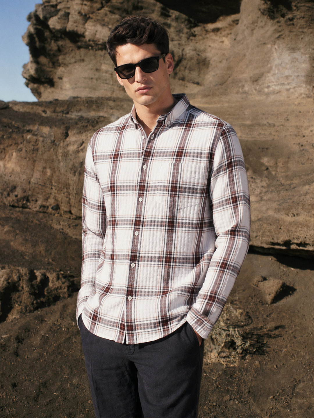 Men's Maroon Slim Fit Checkered Casual Shirt