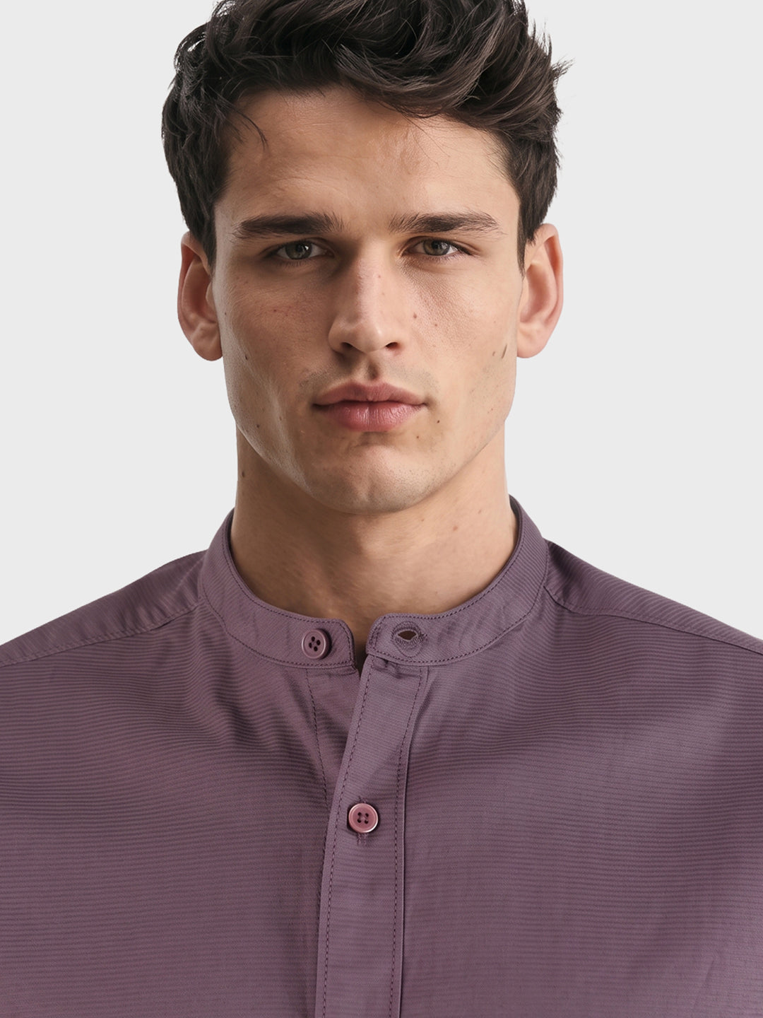 Men's Purple Slim Fit Solid Casual Shirt