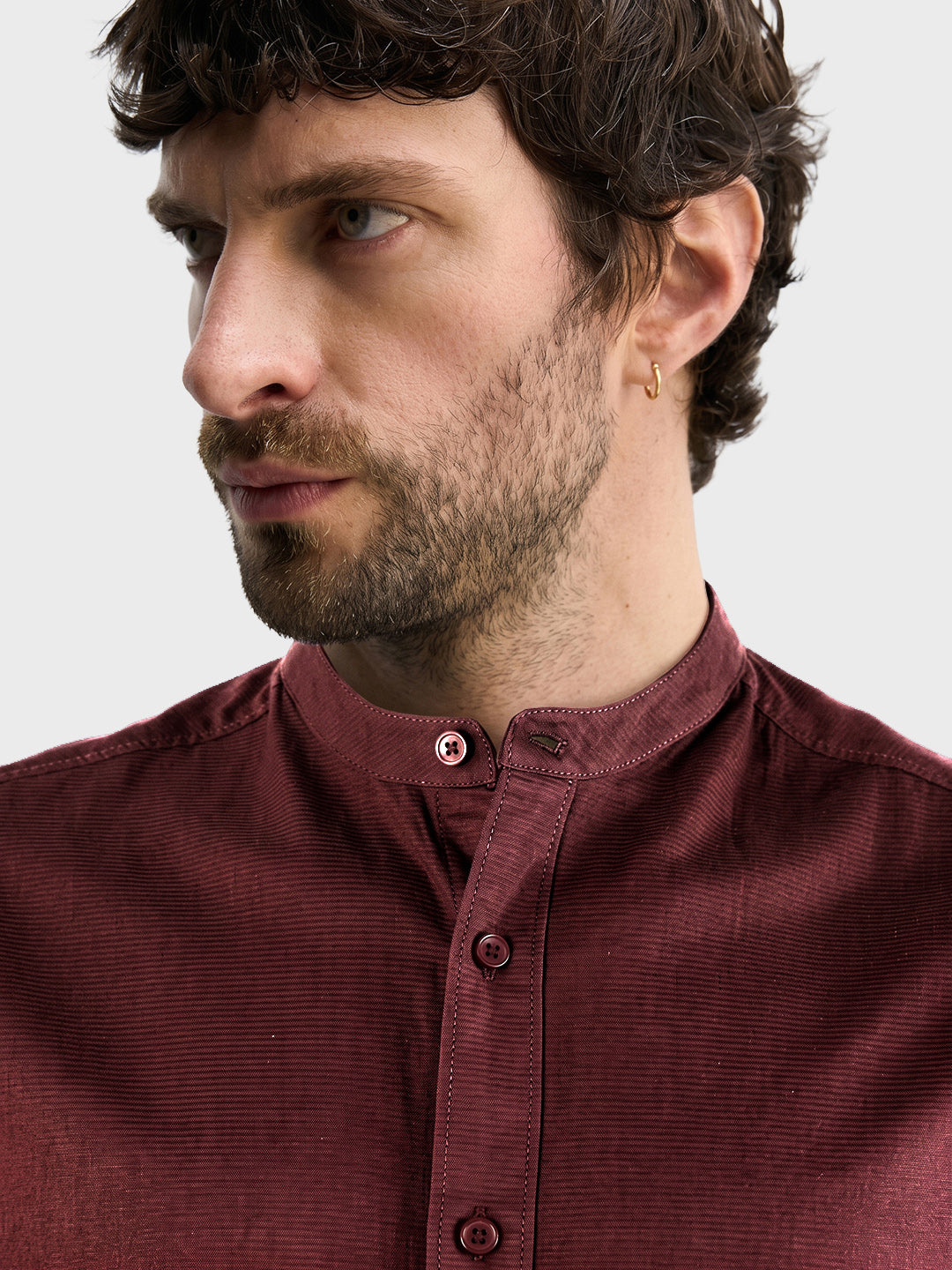 Men's Maroon Slim Fit Solid Casual Shirt