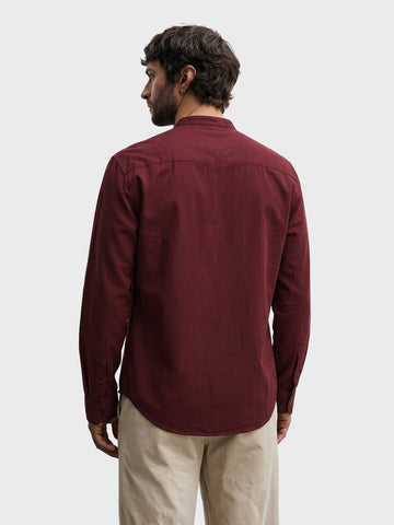 Men's Maroon Slim Fit Solid Casual Shirt