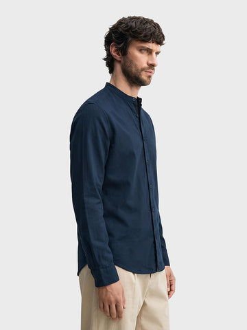 Men's Navy Blue Slim Fit Solid Casual Shirt