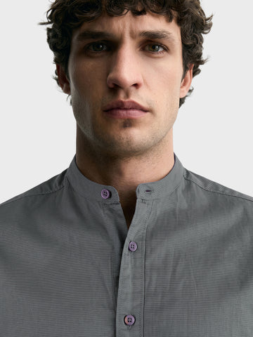 Men's Grey Slim Fit Solid Casual Shirt