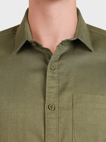 Men's Green Slim Fit Solid Casual Shirt