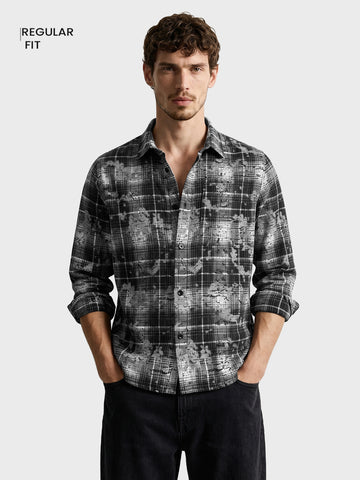 Men's Grey Regular Fit Checkered Casual Shirt