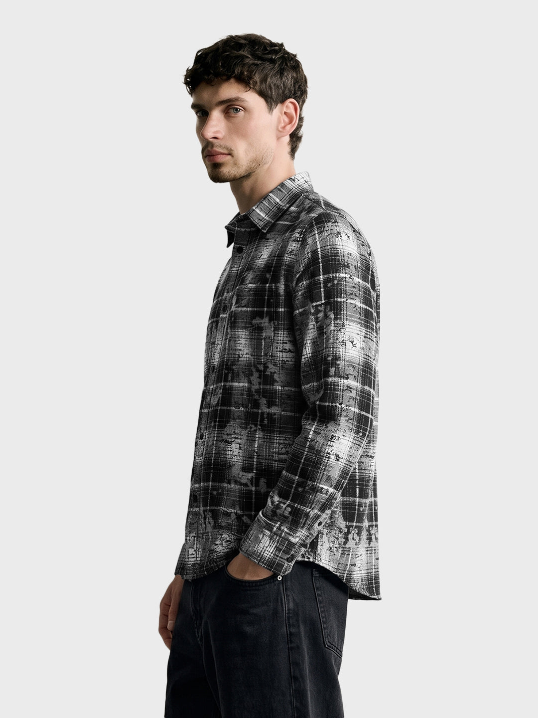 Men's Grey Regular Fit Checkered Casual Shirt
