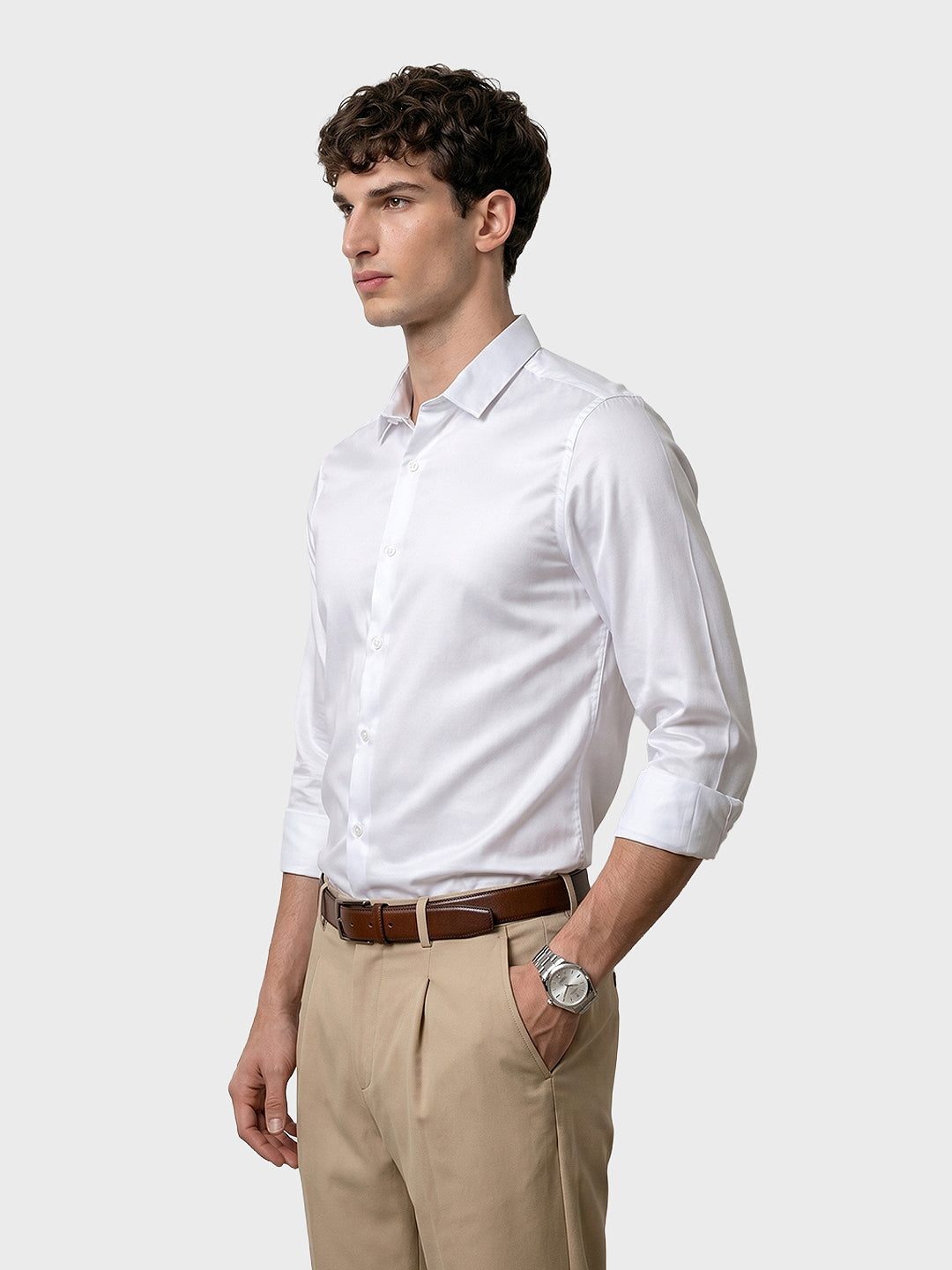 Men's White Slim Fit Solid Casual Shirts