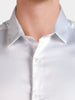 Men's White Slim Fit Solid Casual Shirts