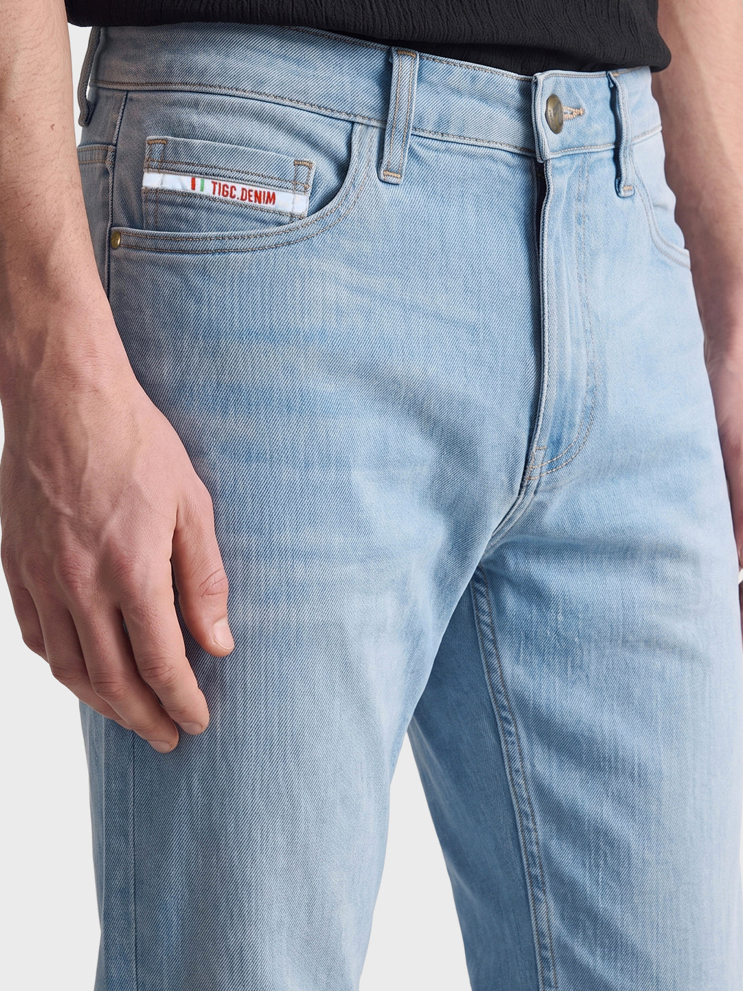 Men's Blue Slim Fit Solid Casual Jeans