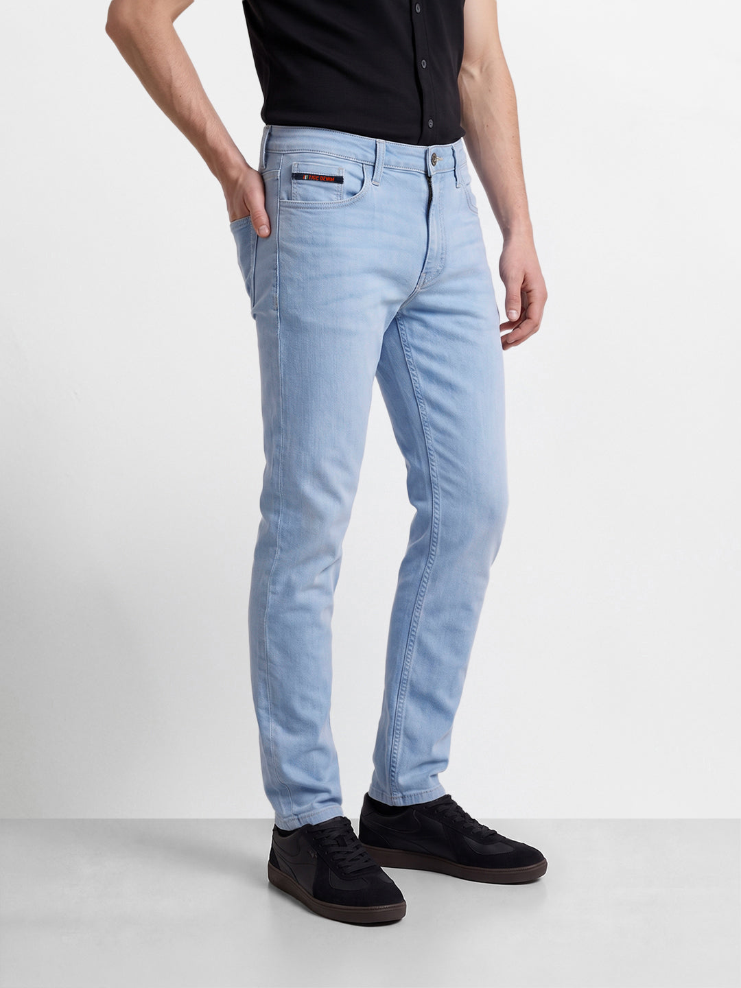Men's Blue Slim Fit Solid Casual Jeans