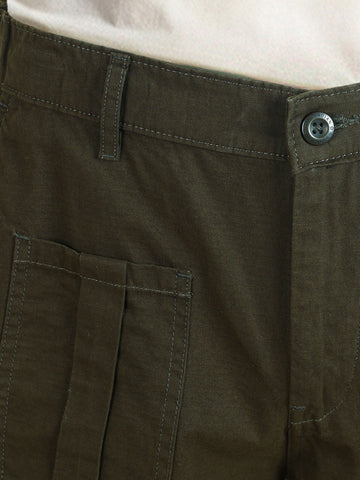 Men's Olive Relaxed Fit Solid Casual Trousers