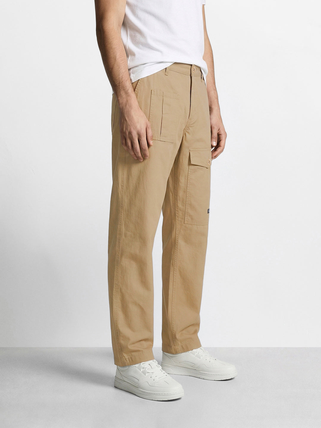 Men's Khaki Relaxed Fit Solid Casual Trousers