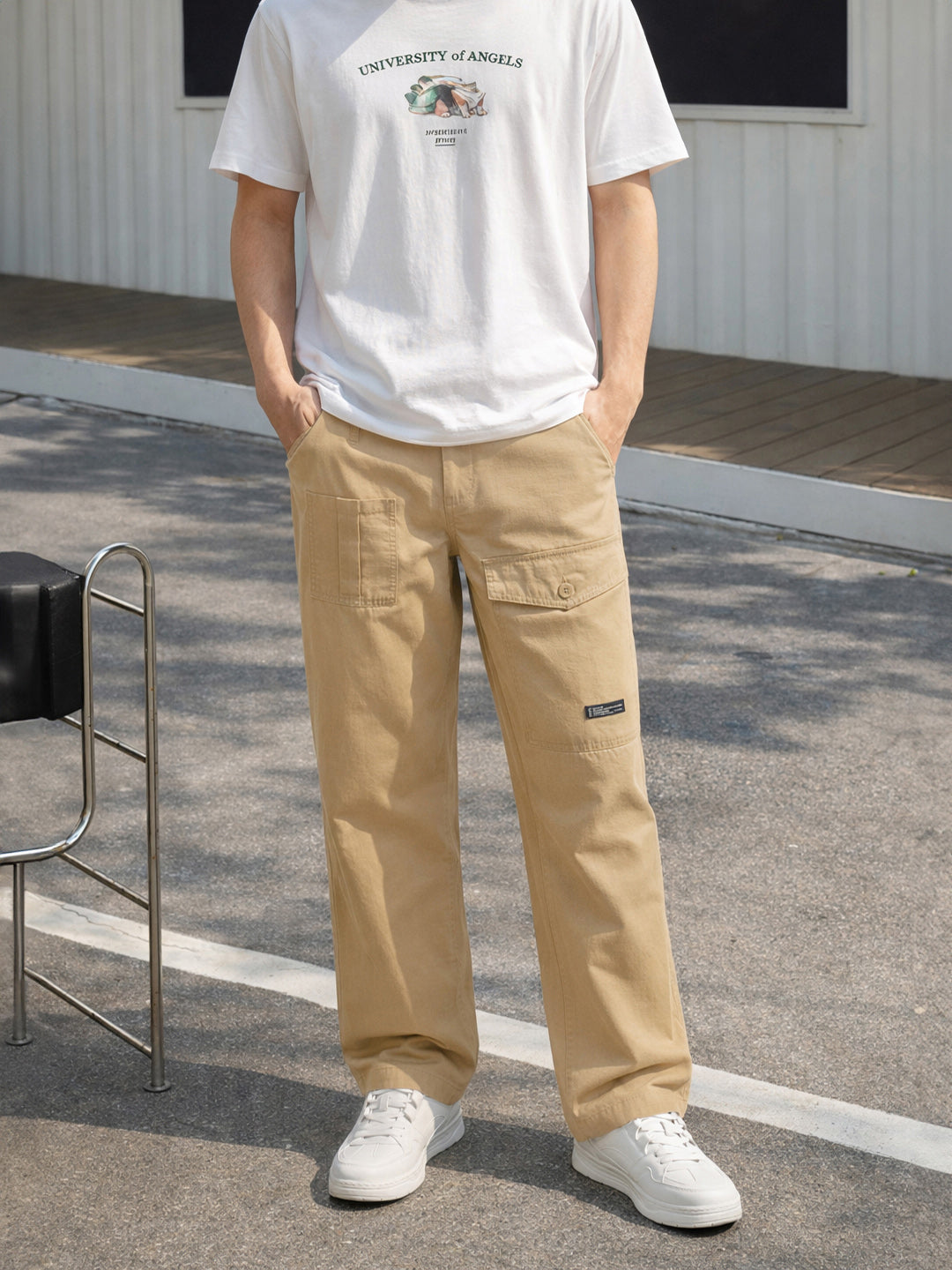 Men's Khaki Relaxed Fit Solid Casual Trousers