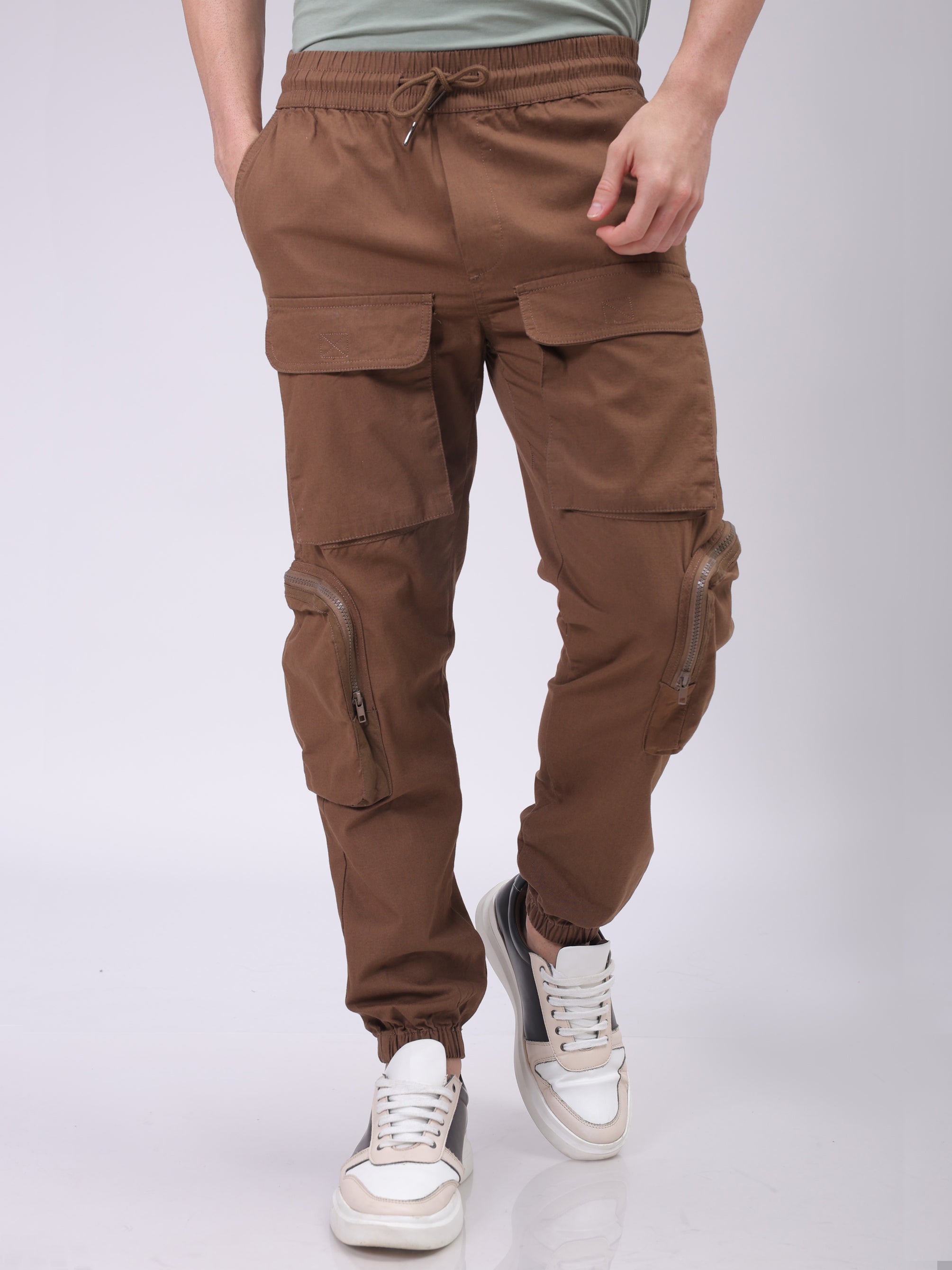 Men's Brown Regular Fit Solid Utility Cargo Jogger