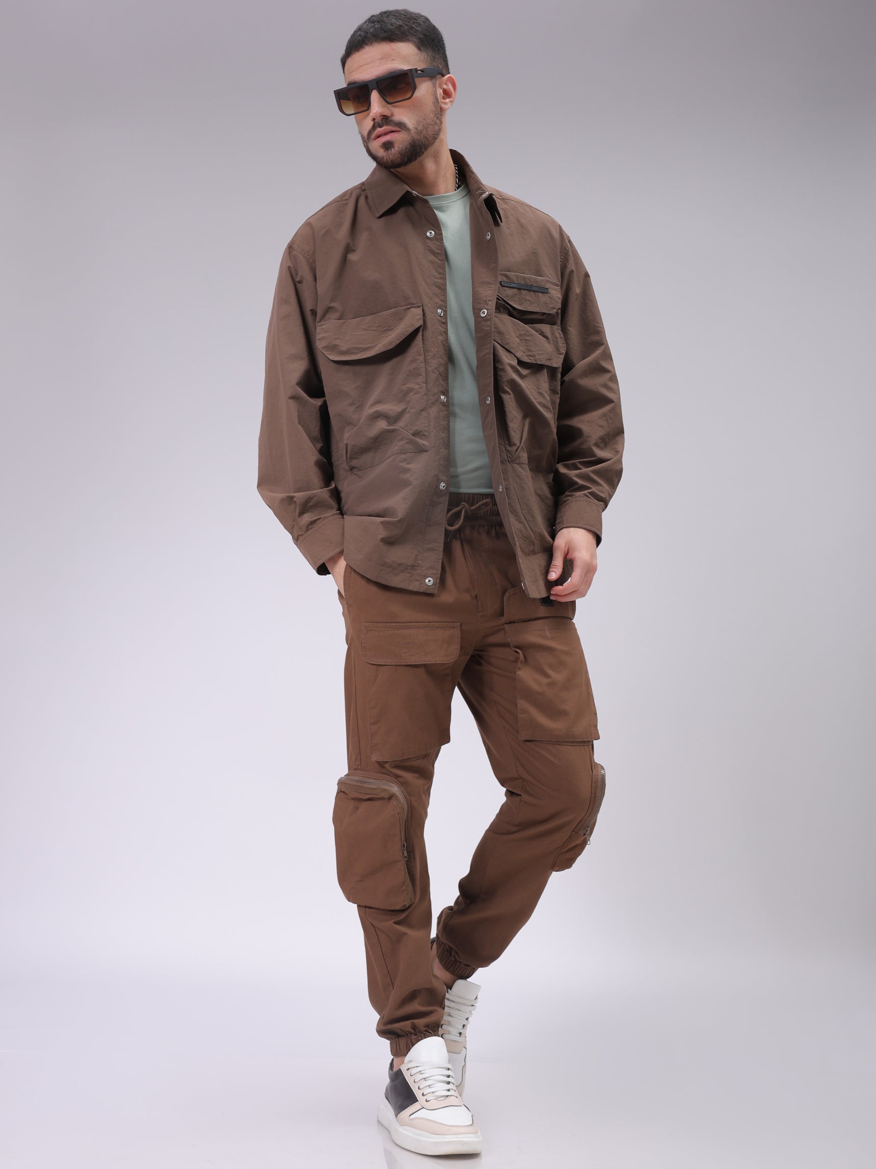 Men's Brown Regular Fit Solid Utility Cargo Jogger