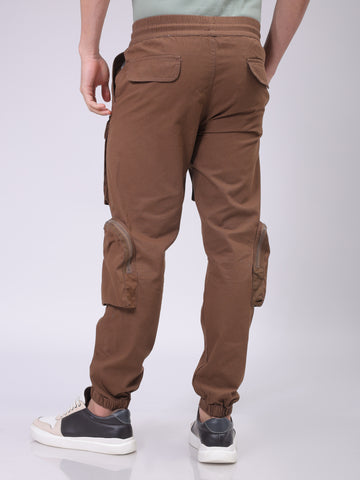 Men's Brown Regular Fit Solid Mid-Rise Elasticated Cuffed Cargo Joggers