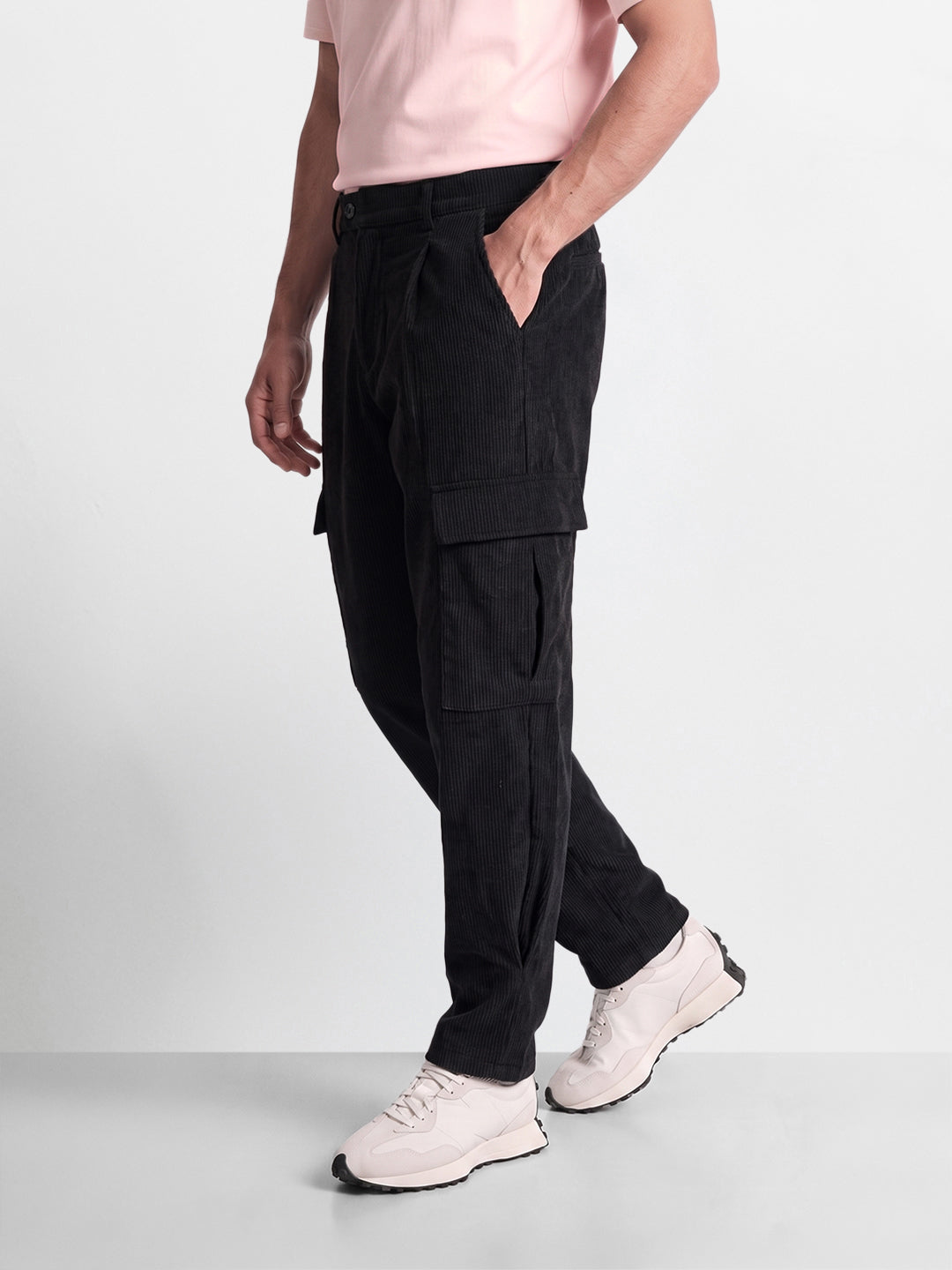 Men's Black Relaxed Fit Solid Casual Cargo