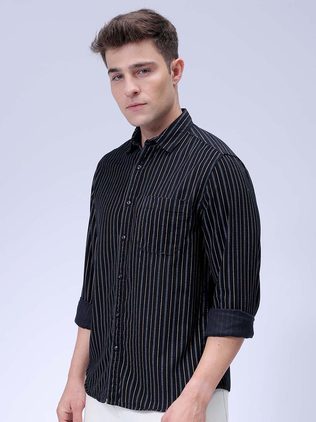 Men's Black Regular Fit Solid Casual Shirt
