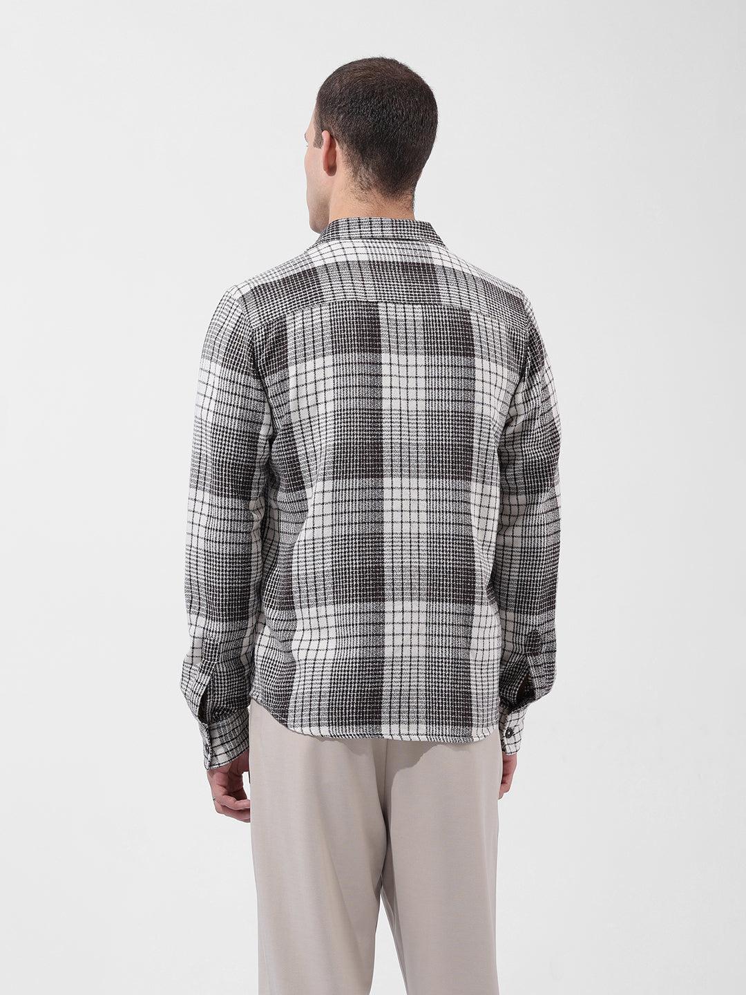 Men's Black Regular Fit Checked Casual Shirt