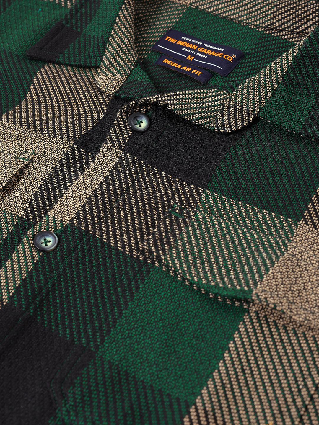 Men's Green Regular Fit Checked Casual Shirt