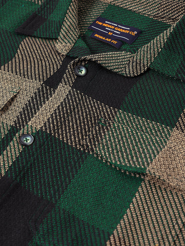 Men's Green Regular Fit Checked Casual Shirt