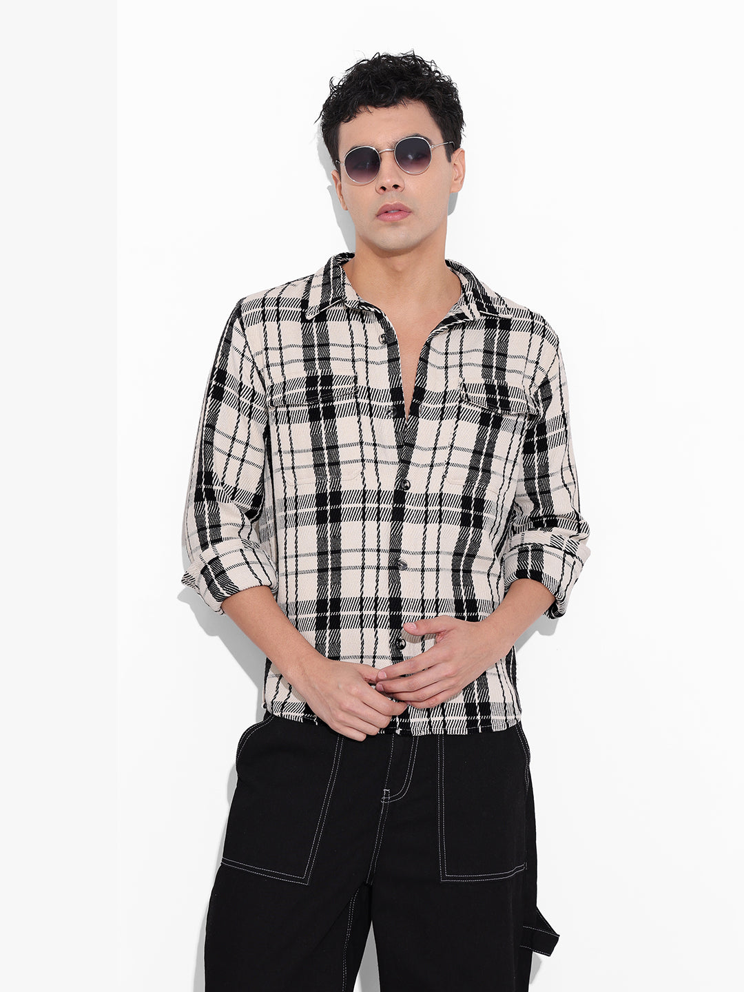 Men's Black Regular Fit Checked Casual Shirt