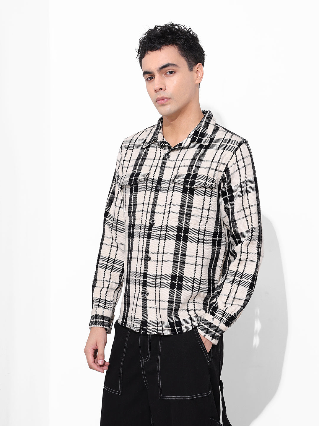 Men's Black Regular Fit Checked Casual Shirt