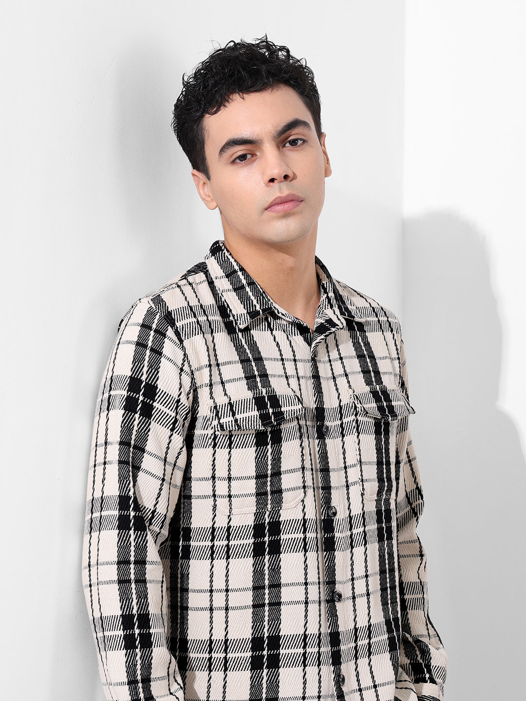 Men's Black Regular Fit Checked Casual Shirt