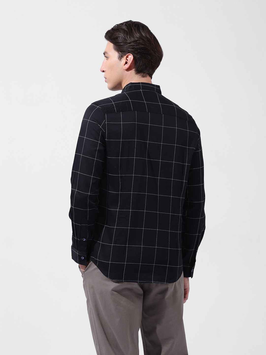 Men's Black Slim Fit Checked Casual Shirt