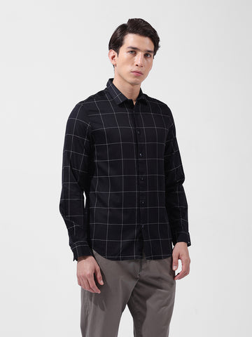 Men's Black Slim Fit Checked Casual Shirt