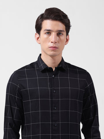 Men's Black Slim Fit Checked Casual Shirt