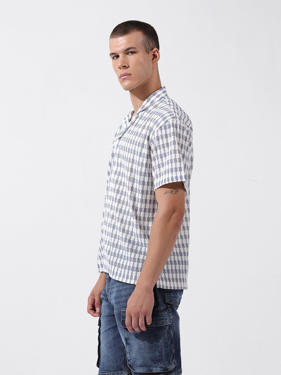 Men's Blue Relaxed Fit Solid Resort Wear Shirt